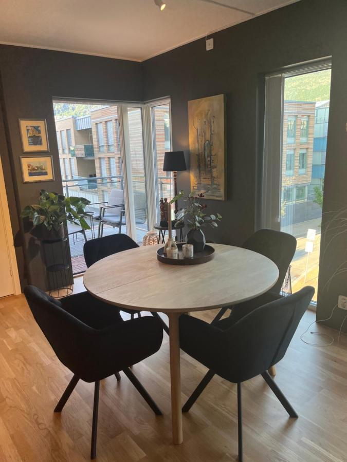 Modern Apartment - Amazing Terrace And Fjord View, Close To City Center Bergen Zewnętrze zdjęcie