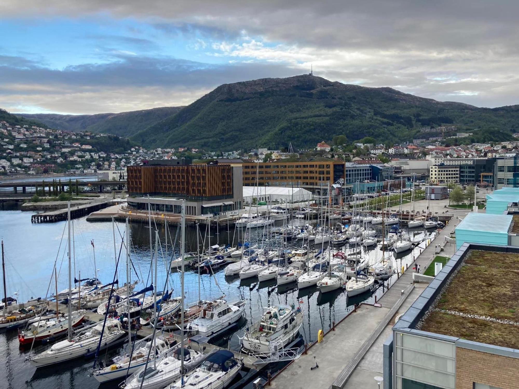 Modern Apartment - Amazing Terrace And Fjord View, Close To City Center Bergen Zewnętrze zdjęcie